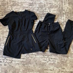 Jannuu scrub set black